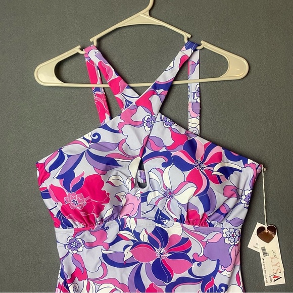 NEW Lysa Plus size 0X "Kylie" swimsuit Floral Keyhole Halter One-Piece Swimsuit - Picture 3 of 10